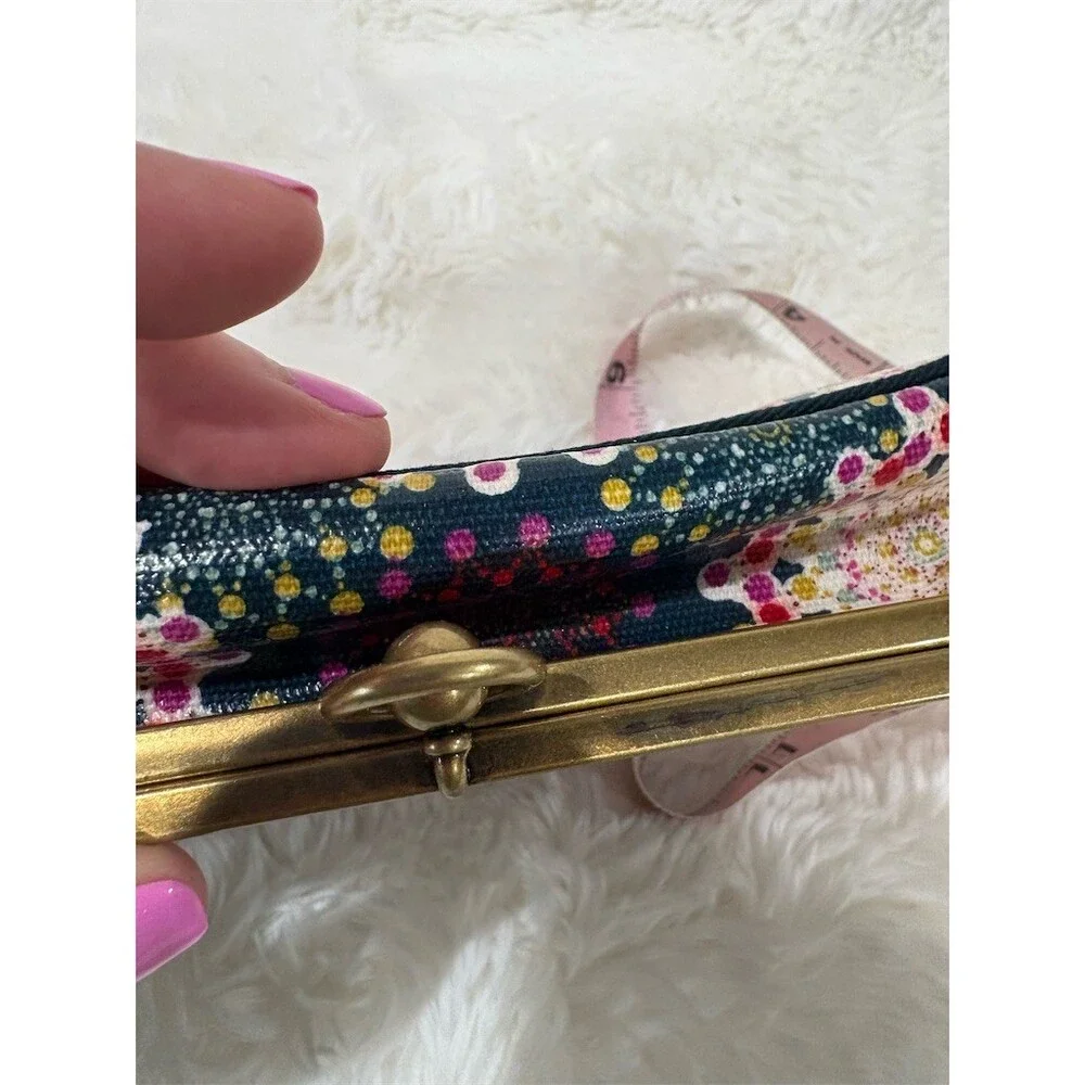 Fossil Calypso Floral Kisslock Makeup Cosmetic Pouch Case w/ Mirror - Picture 5 of 7